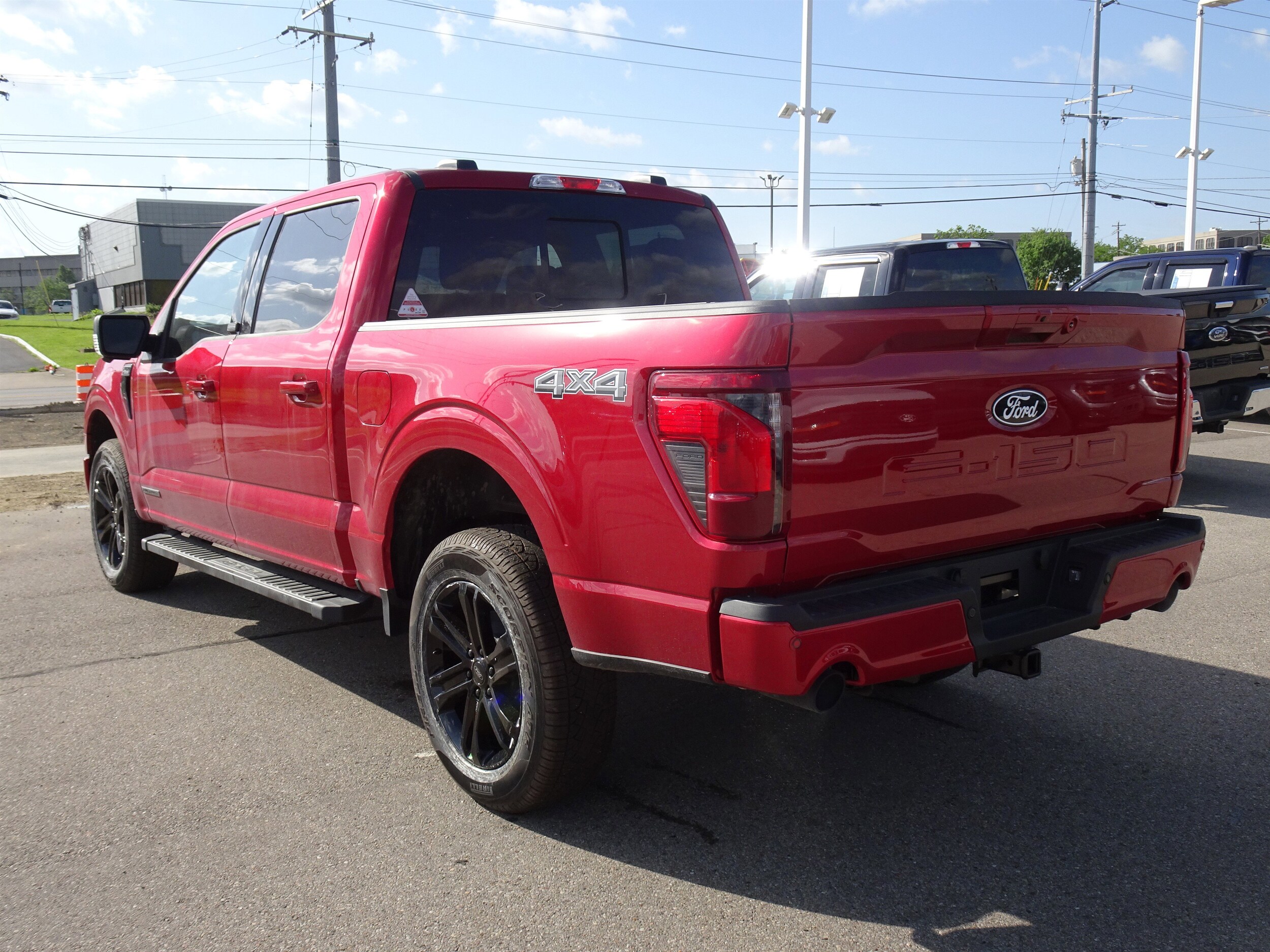 2025 Ford F-150 XLT photo 4
