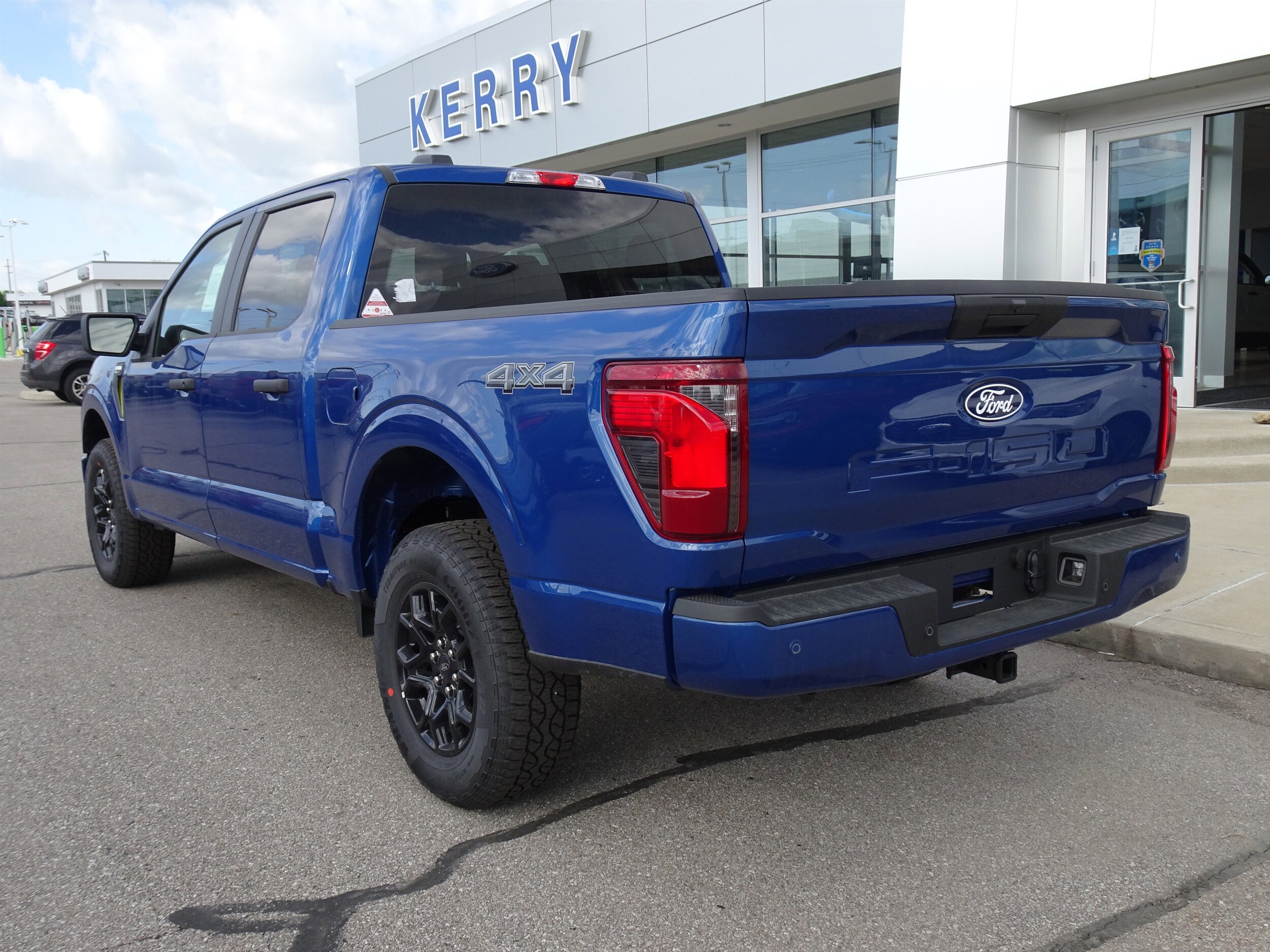 2025 Ford F-150 STX photo 4