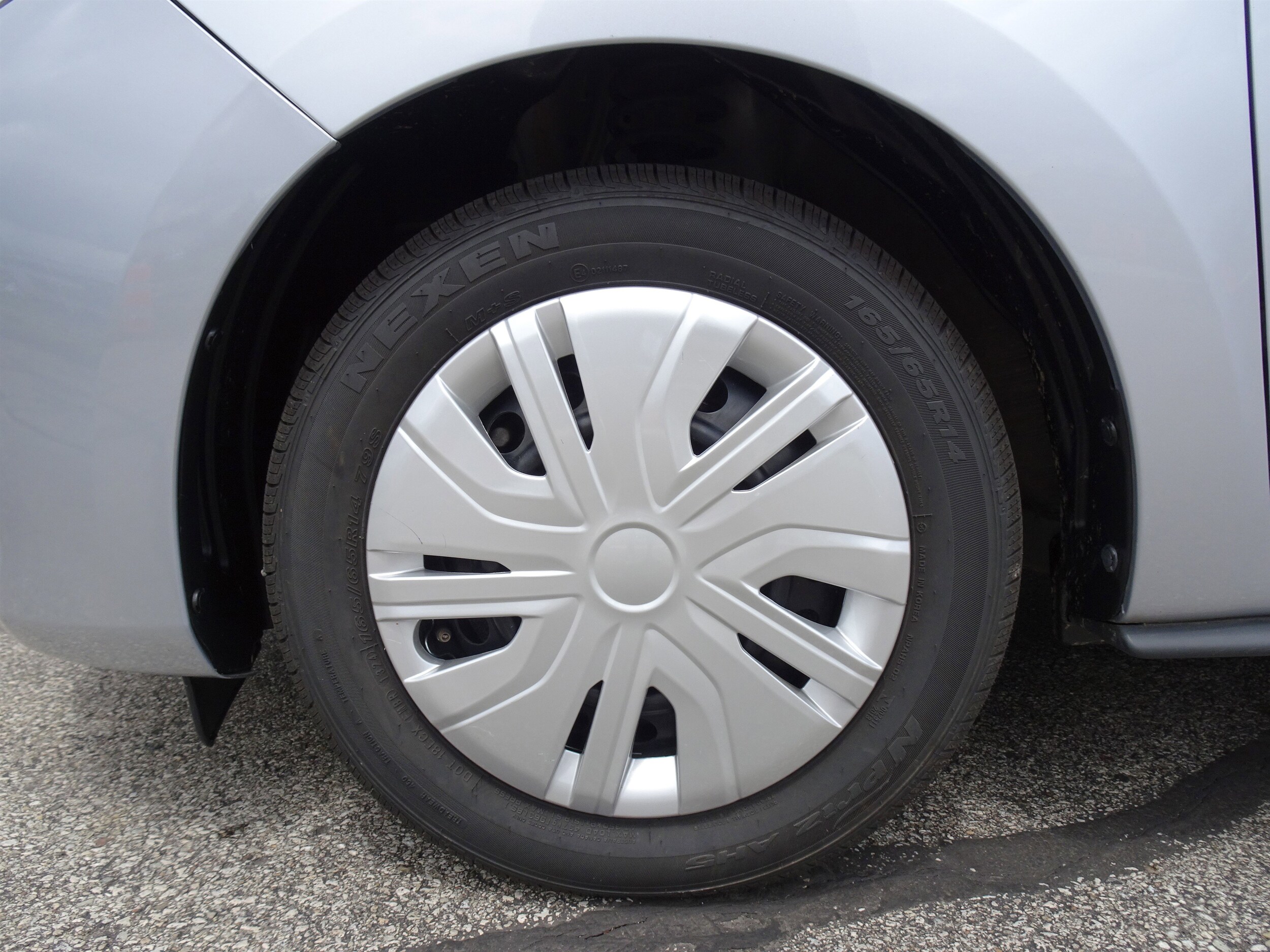 2022 Mitsubishi Mirage ES photo 3