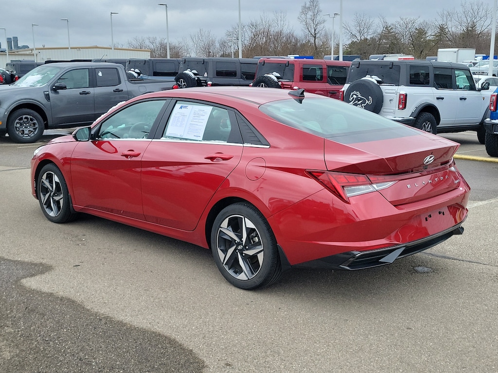 Used 2023 Hyundai Elantra Limited Sedan