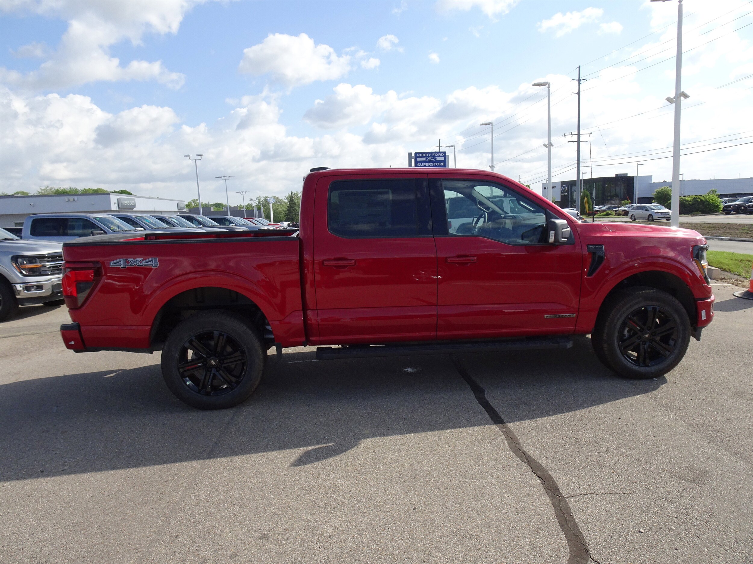 2025 Ford F-150 XLT - Photo 8