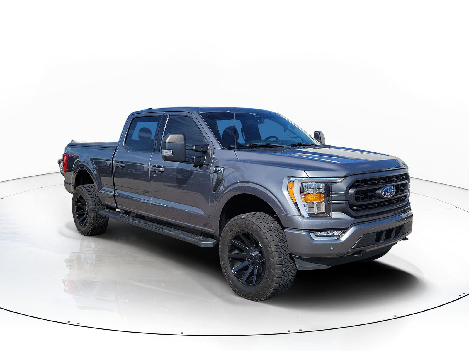 Used 2023 Ford F-150 XLT Truck SuperCrew Cab