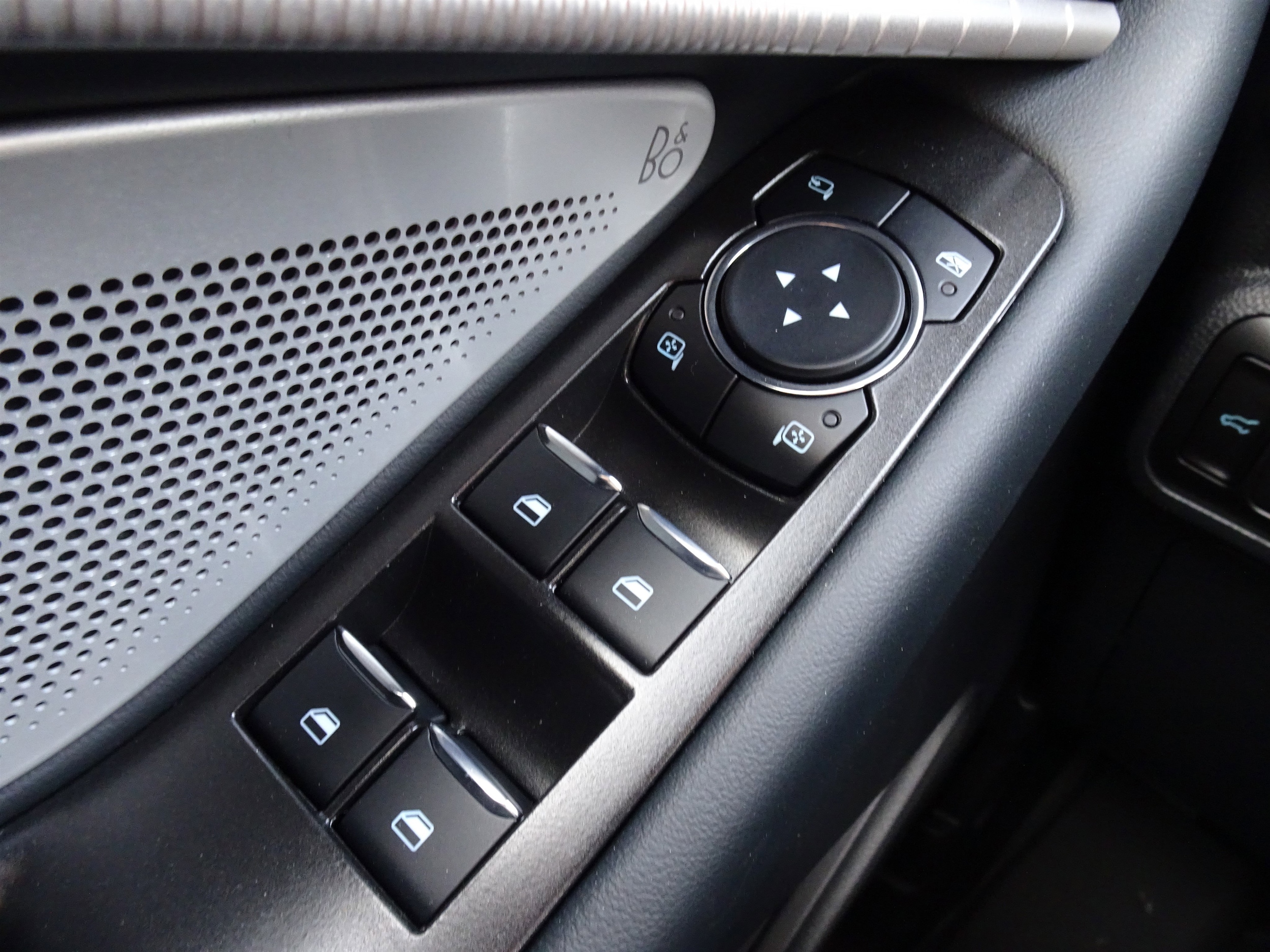 2026 Ford Explorer Tremor - Photo 23