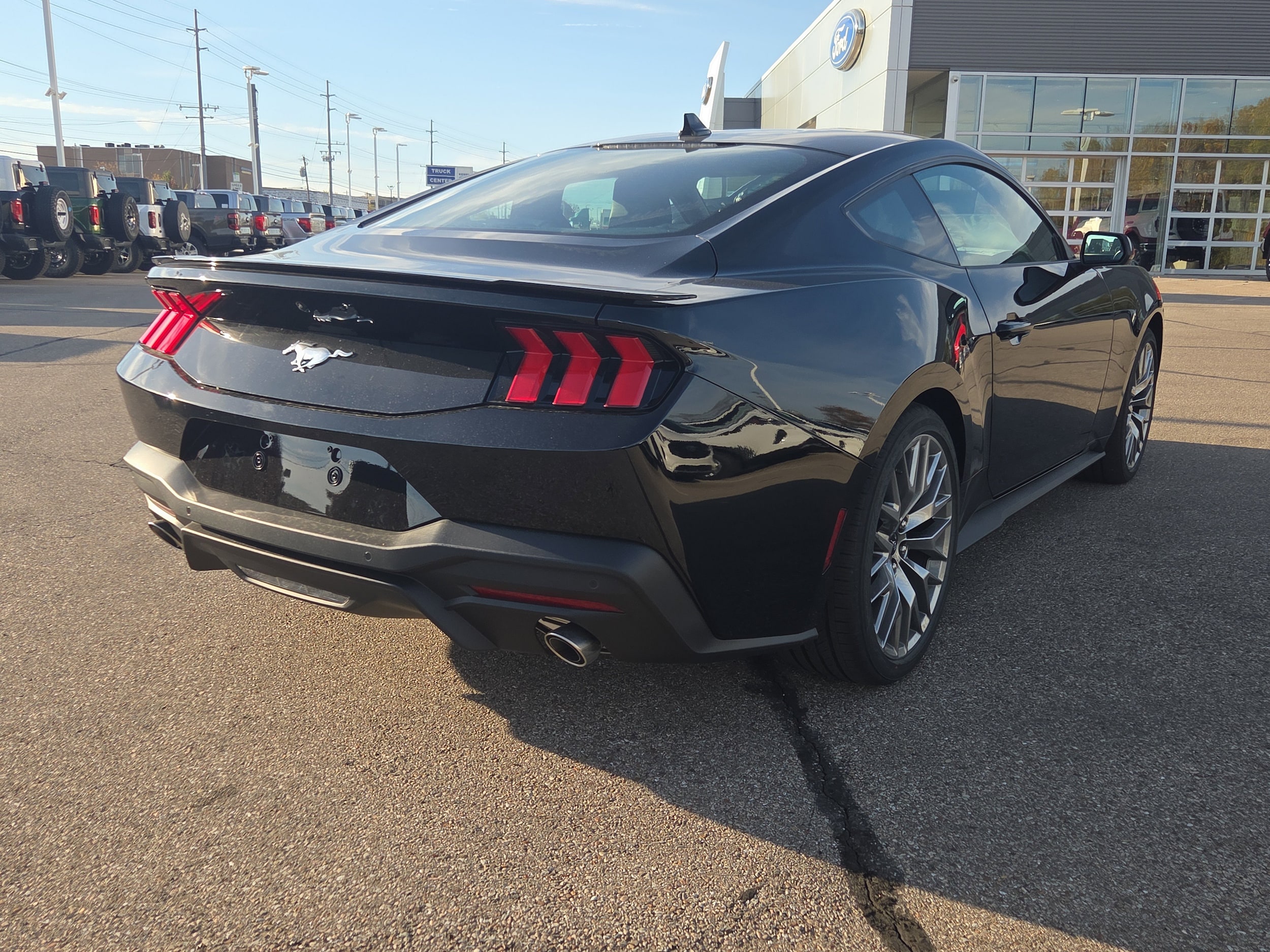 2026 Ford Mustang EcoBoost Premium Fastback - Photo 6