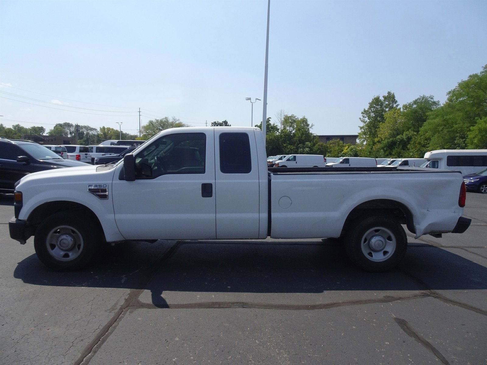 Used 2008 Ford F-350 Super Duty XL with VIN 1FTWX30R48ED05831 for sale in Cincinnati, OH