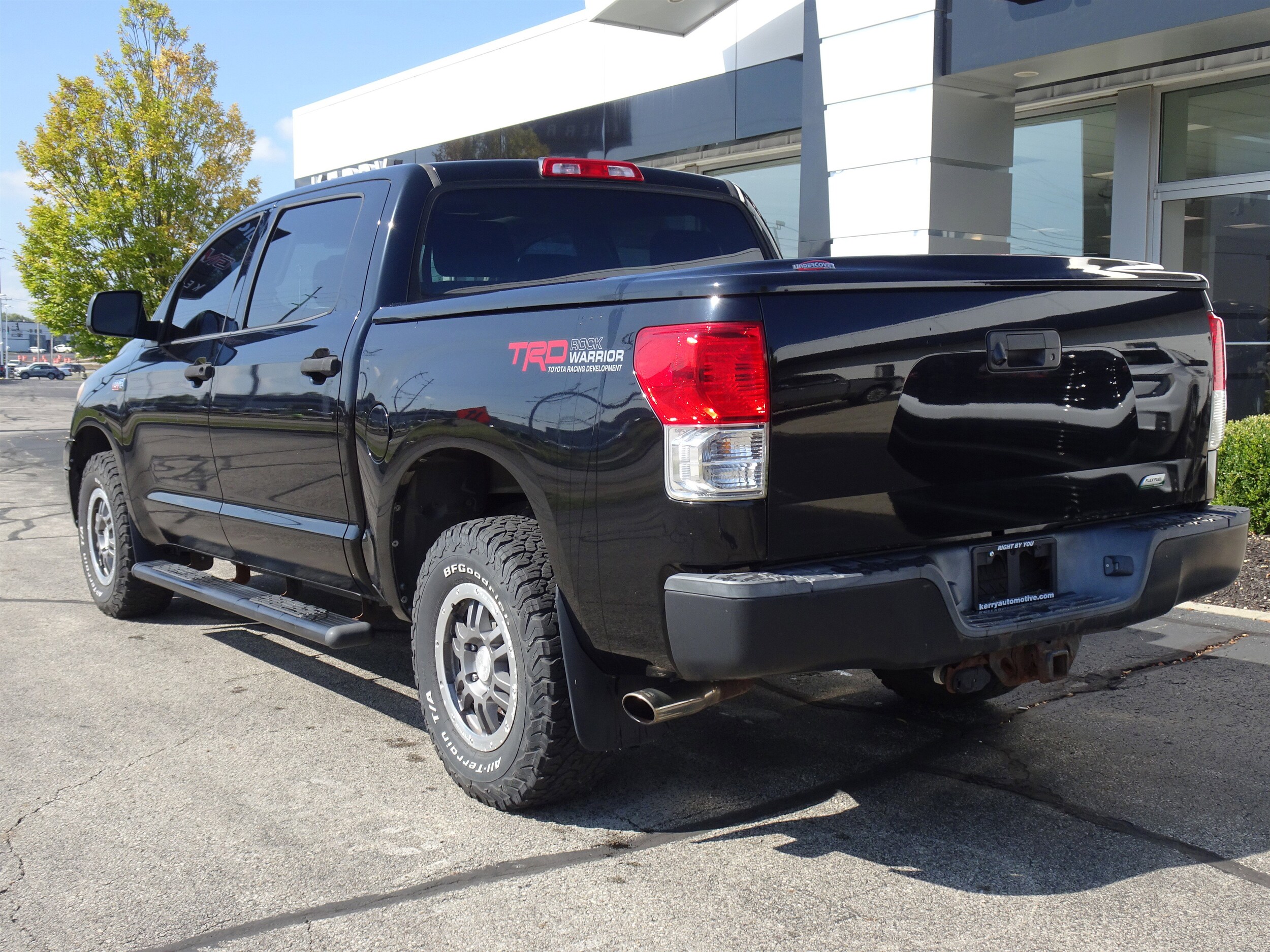 2013 Toyota Tundra Grade CrewMax photo 2