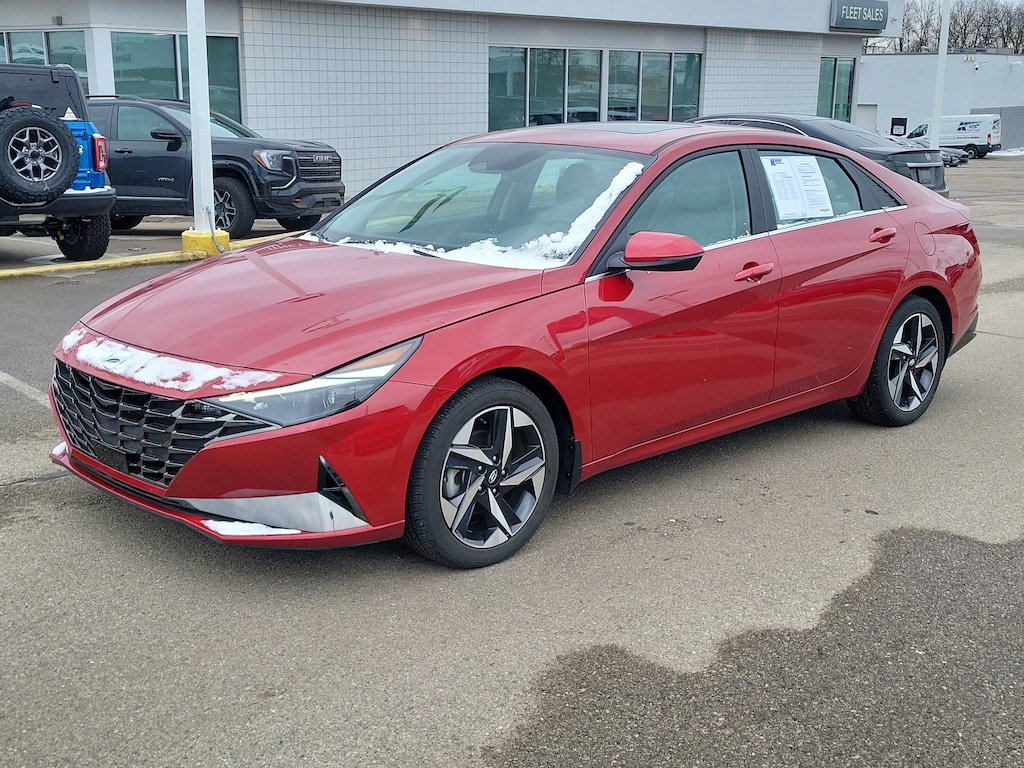 Used 2023 Hyundai Elantra Limited Sedan