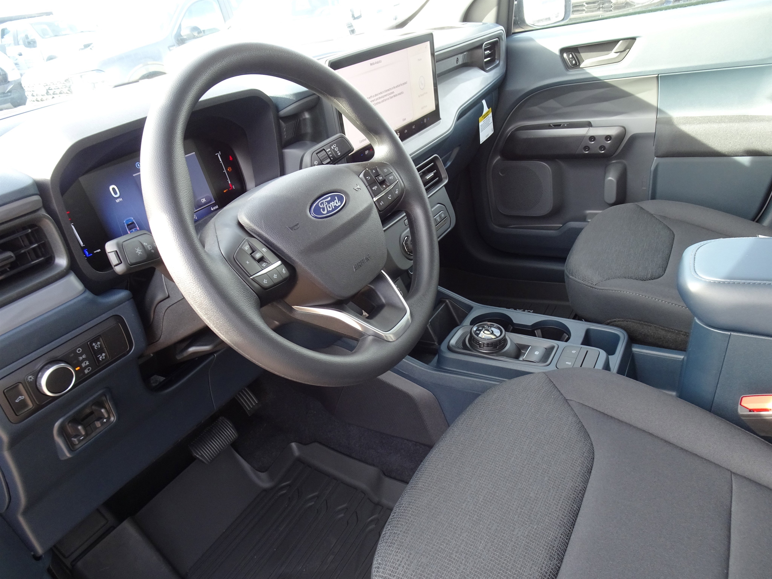2026 Ford Maverick XL - Photo 13