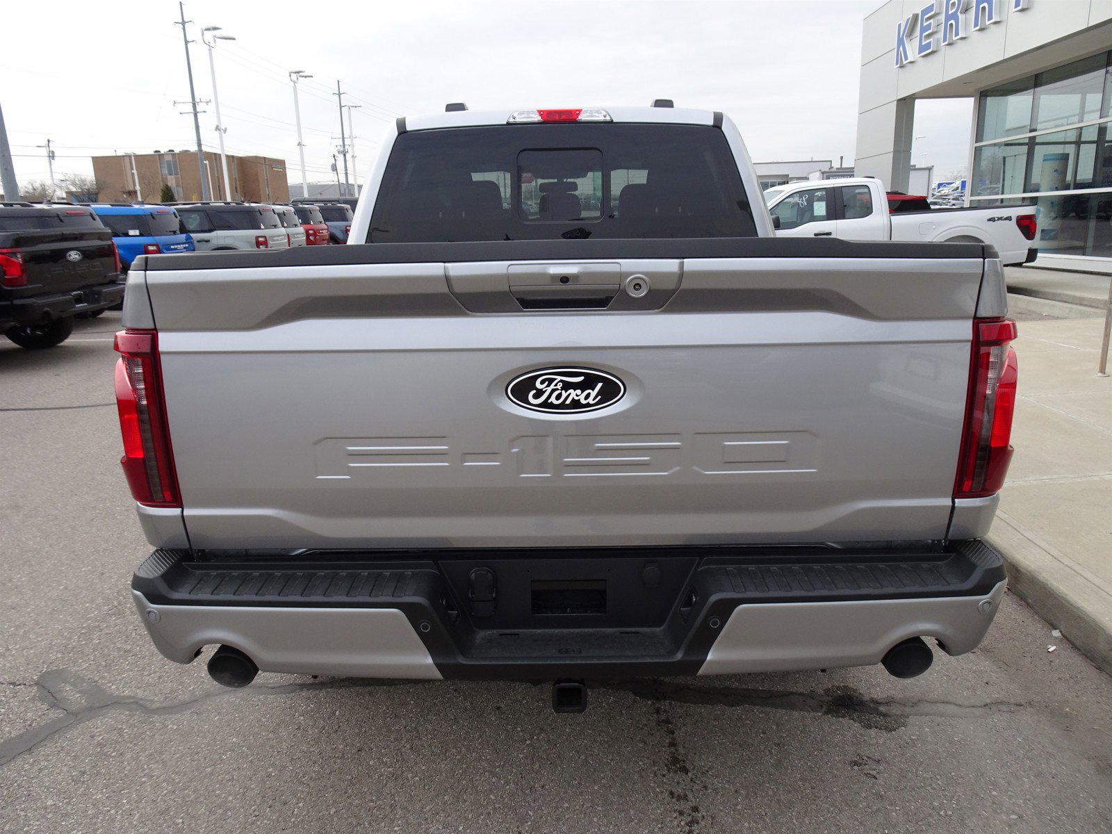 2025 Ford F-150 XLT photo 4