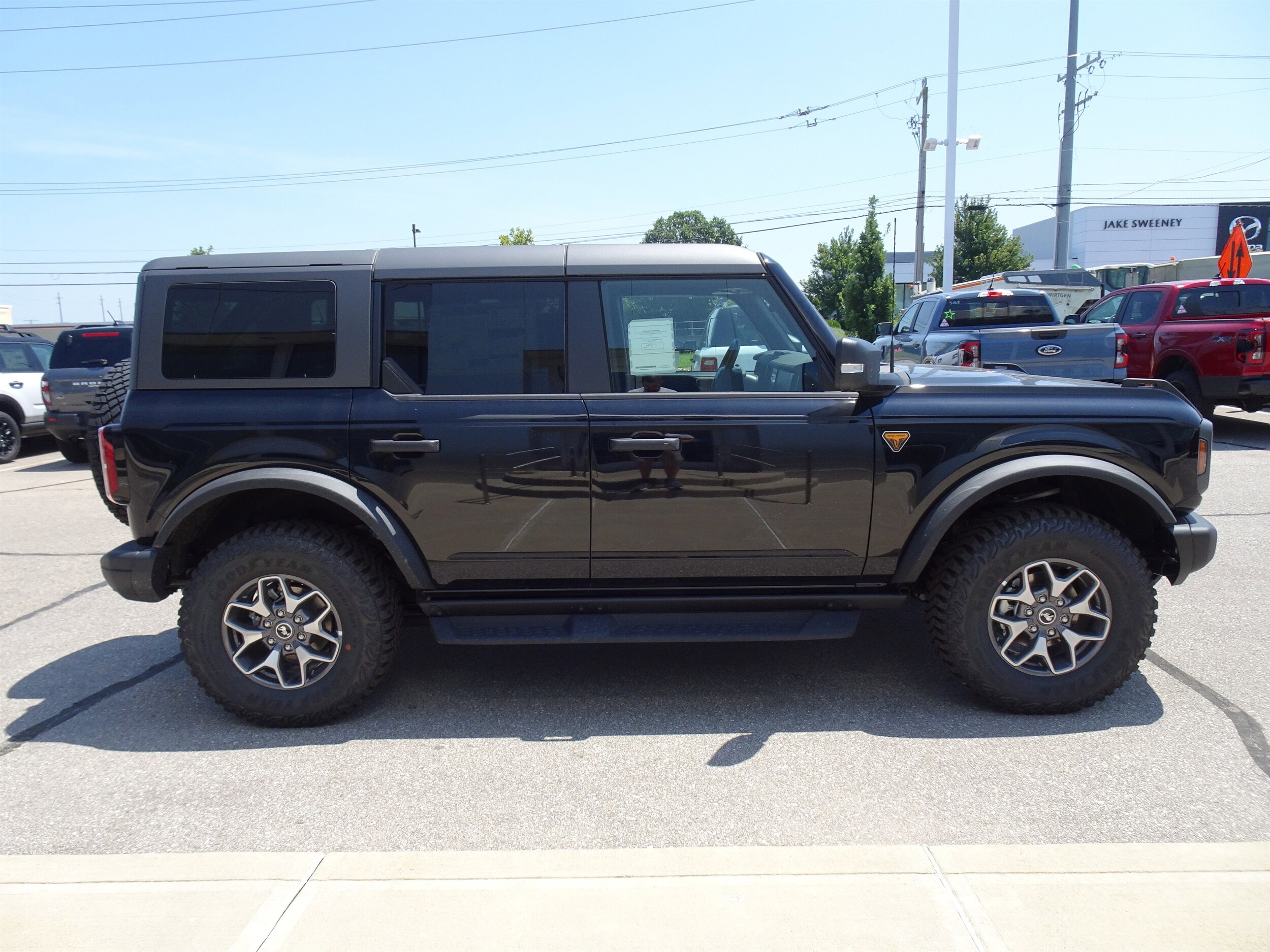 2025 Ford Bronco 4-Door Badlands - Photo 7