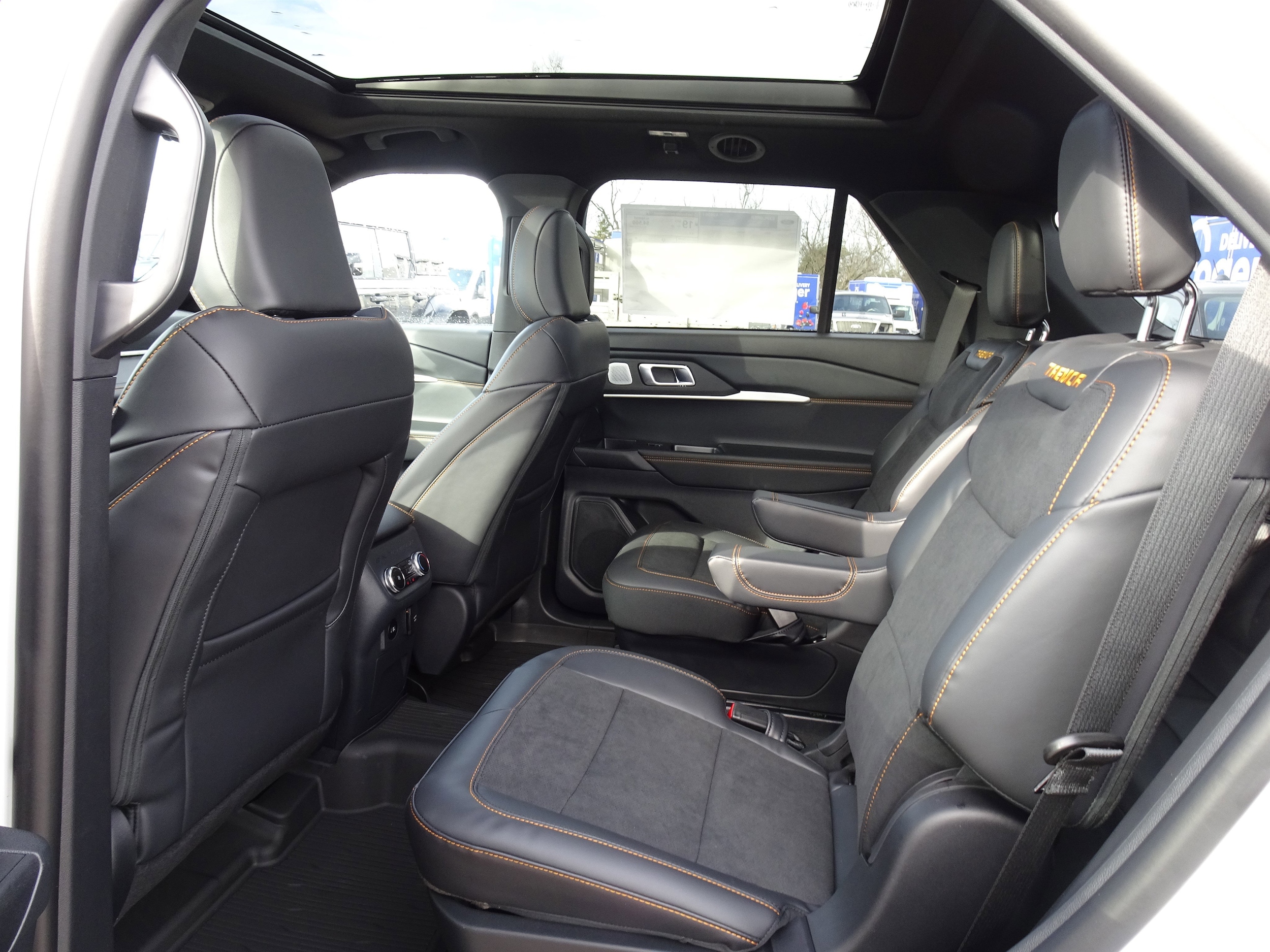 2026 Ford Explorer Tremor - Photo 16