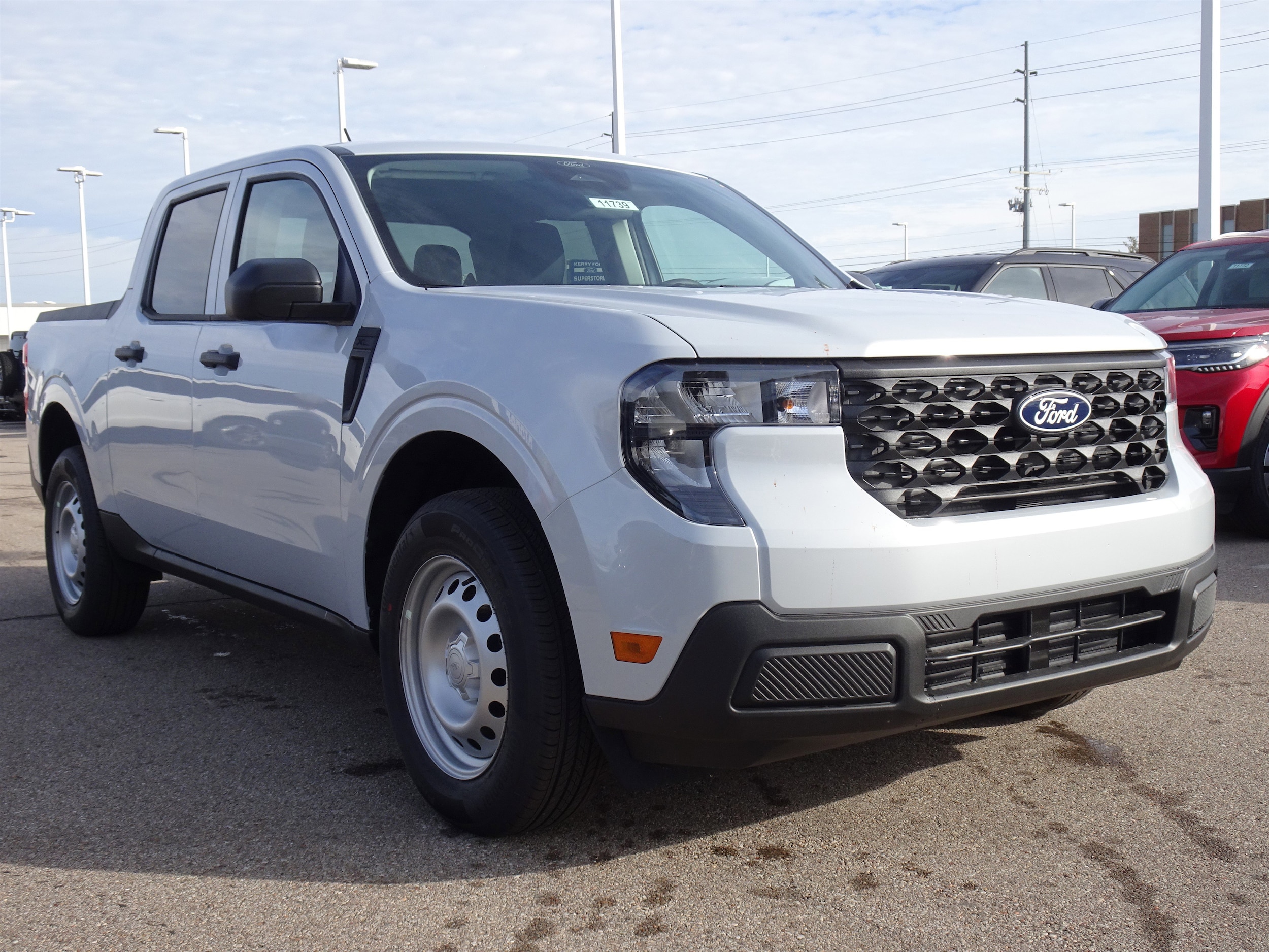 2026 Ford Maverick XL - Photo 8