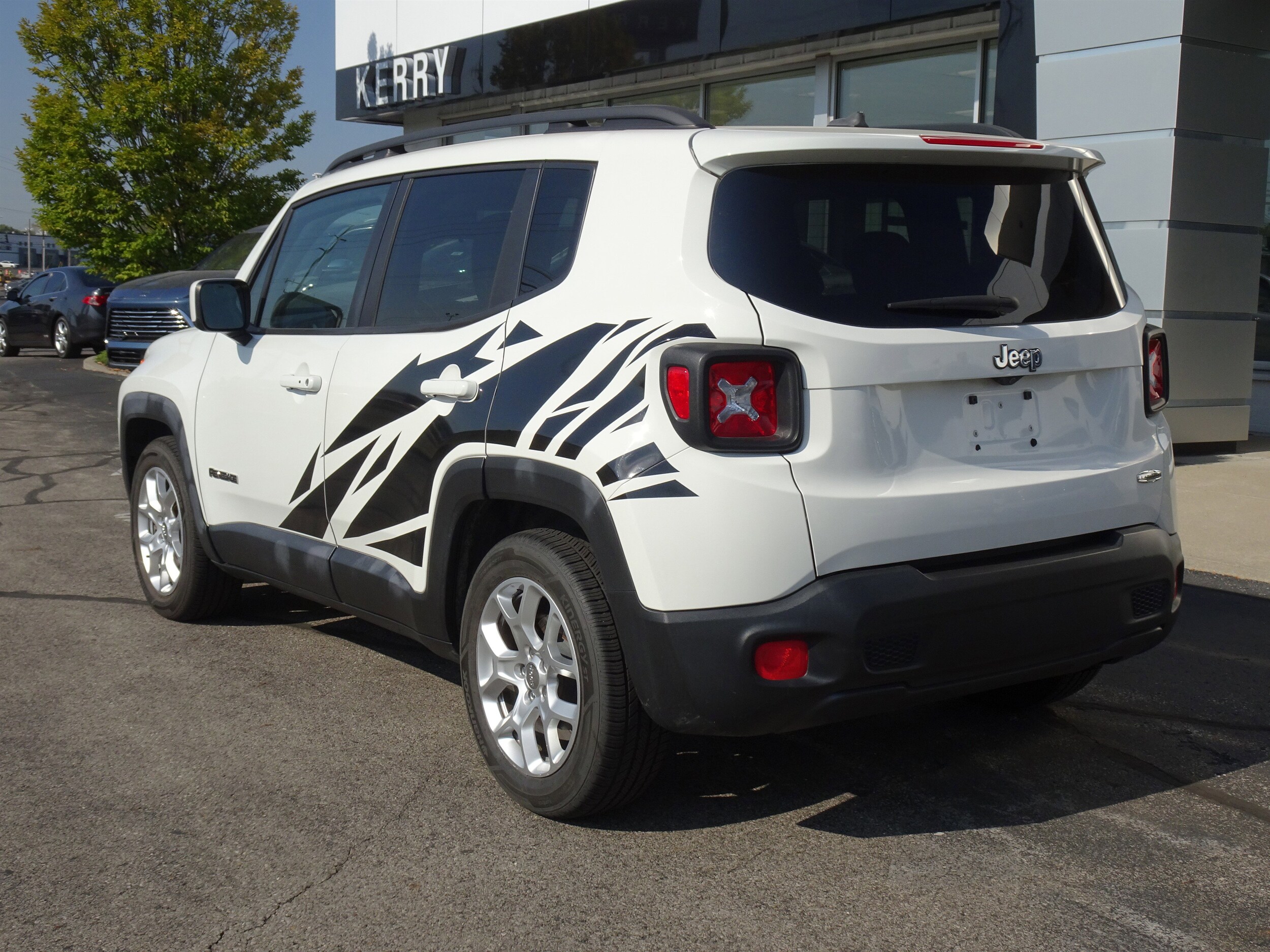 2016 Jeep Renegade Latitude photo 3