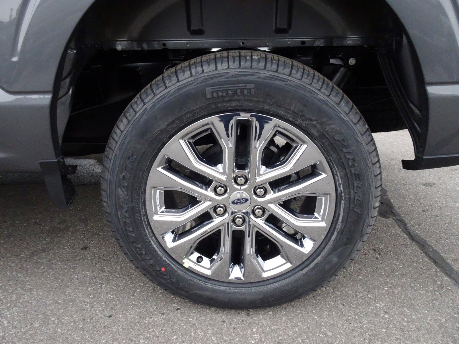 2025 Ford F-150 XLT photo 3