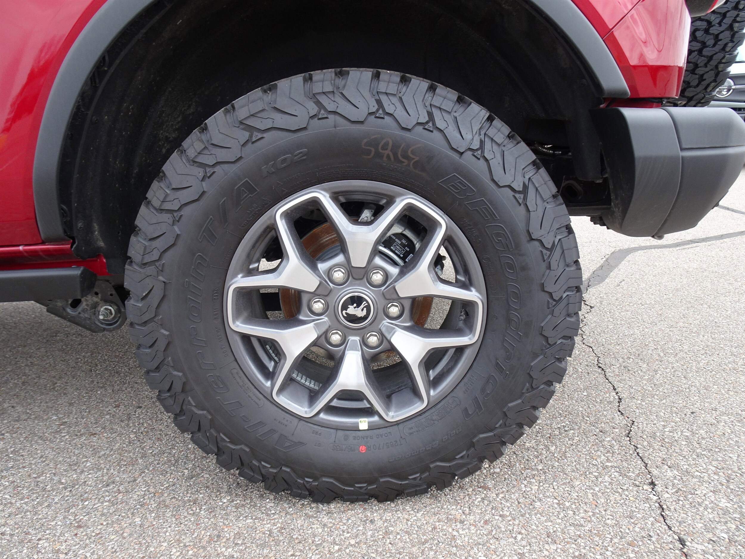2025 Ford Bronco Badlands photo 3