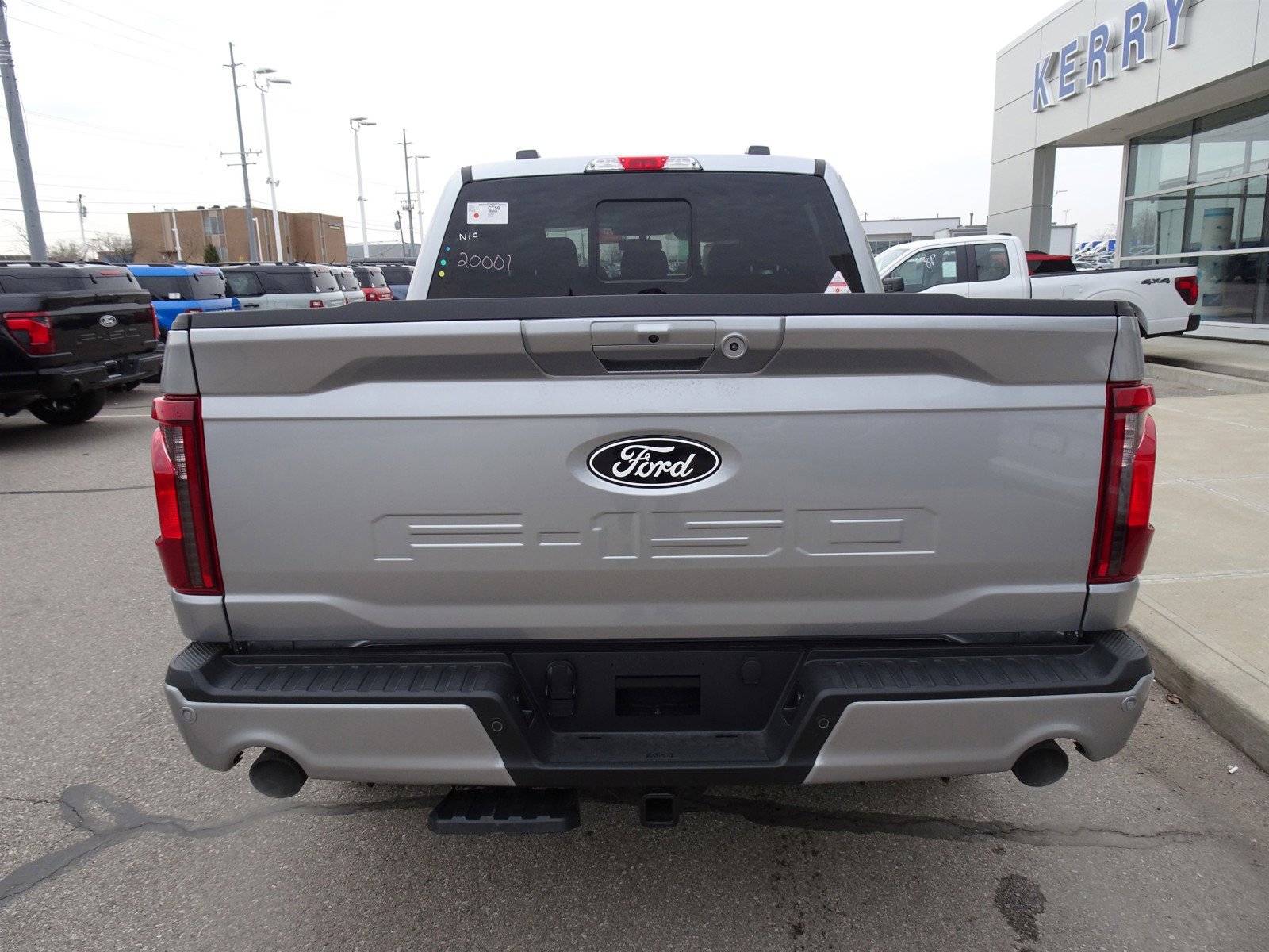 2025 Ford F-150 XLT photo 4