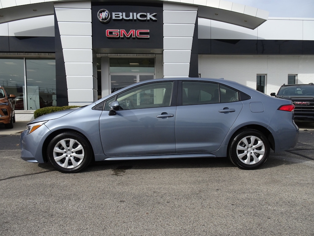 Used 2025 Toyota Corolla Hybrid LE Sedan