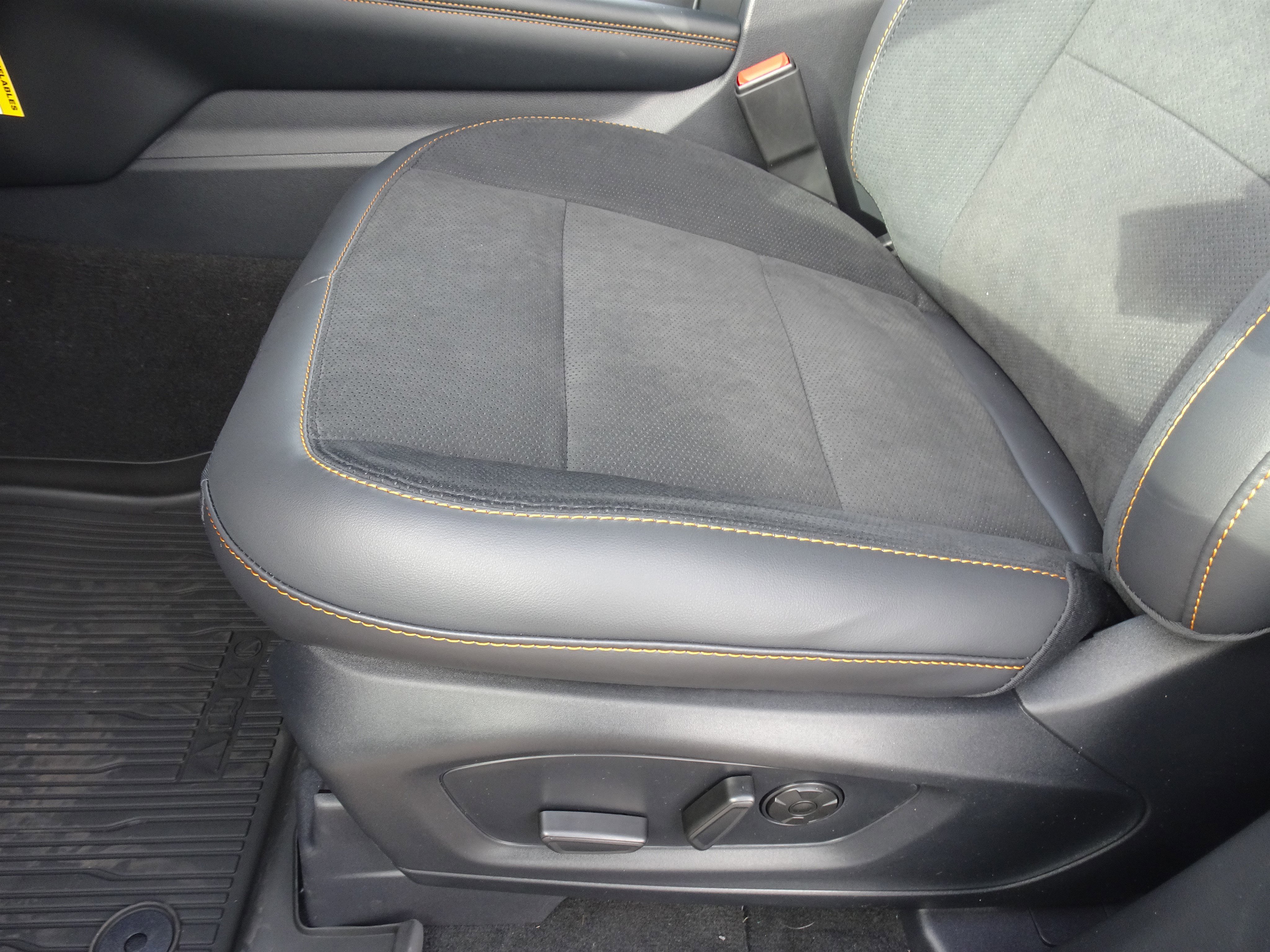 2026 Ford Explorer Tremor - Photo 10