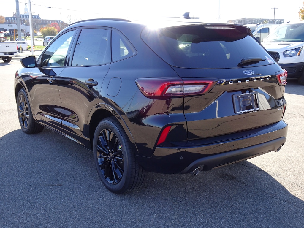 New 2026 Ford Escape Hybrid ST-Line Elite SUV