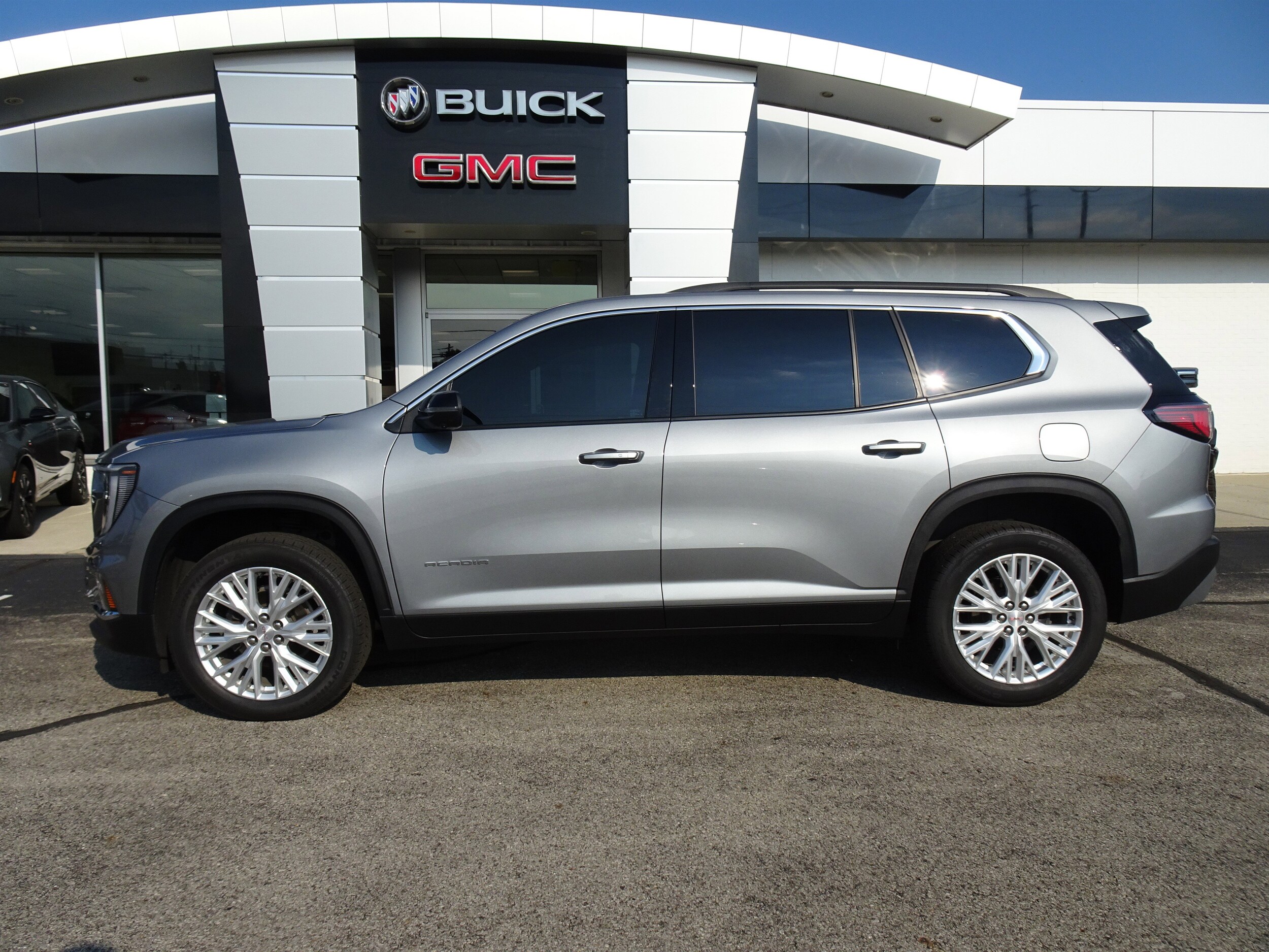 2024 Gmc Acadia Elevation photo 2