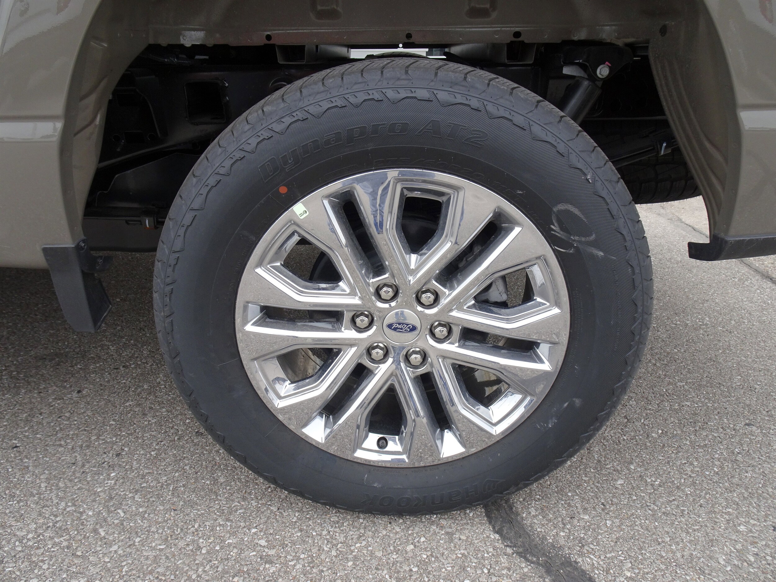2025 Ford F-150 Lariat photo 3