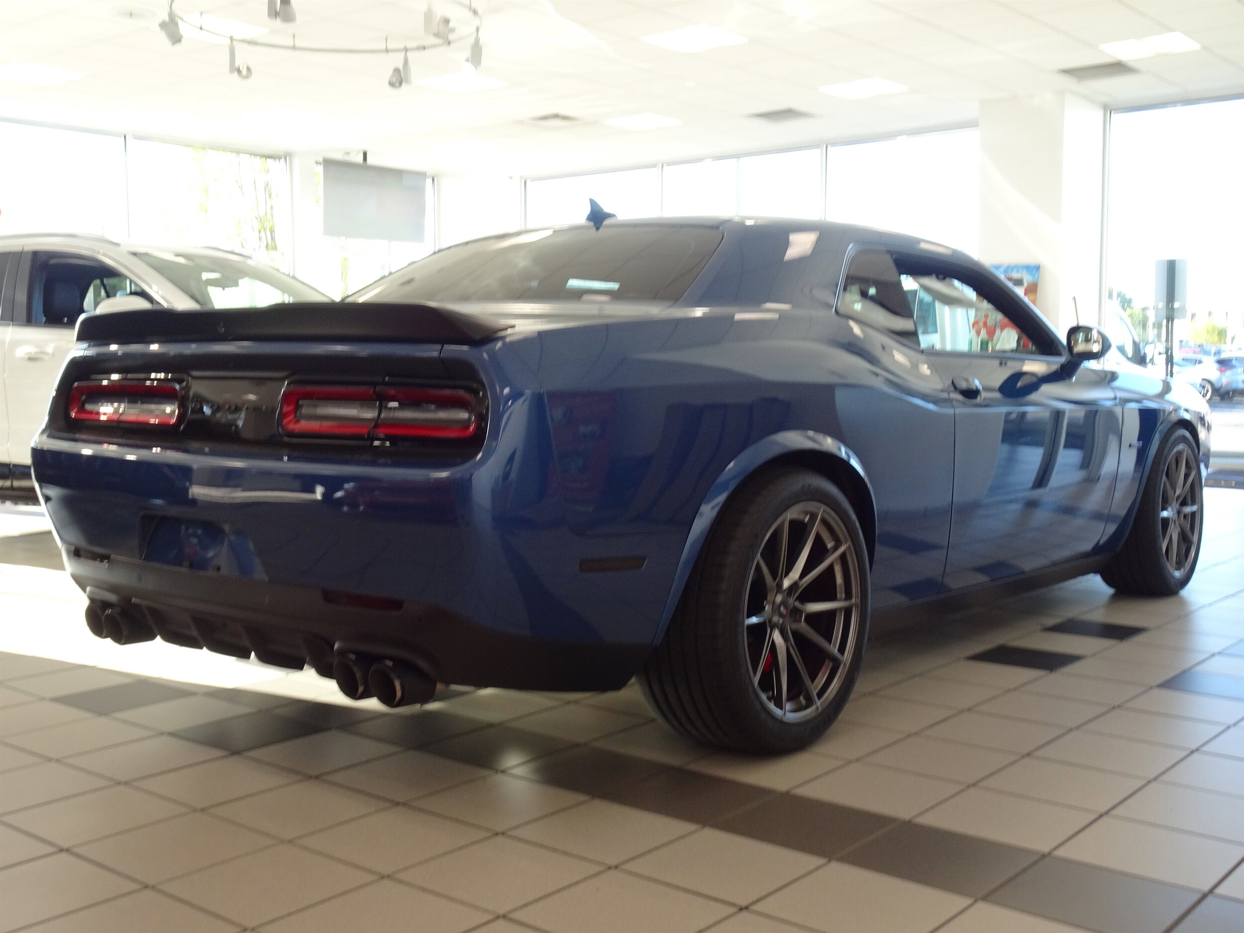 2023 Dodge Challenger R/T photo 4