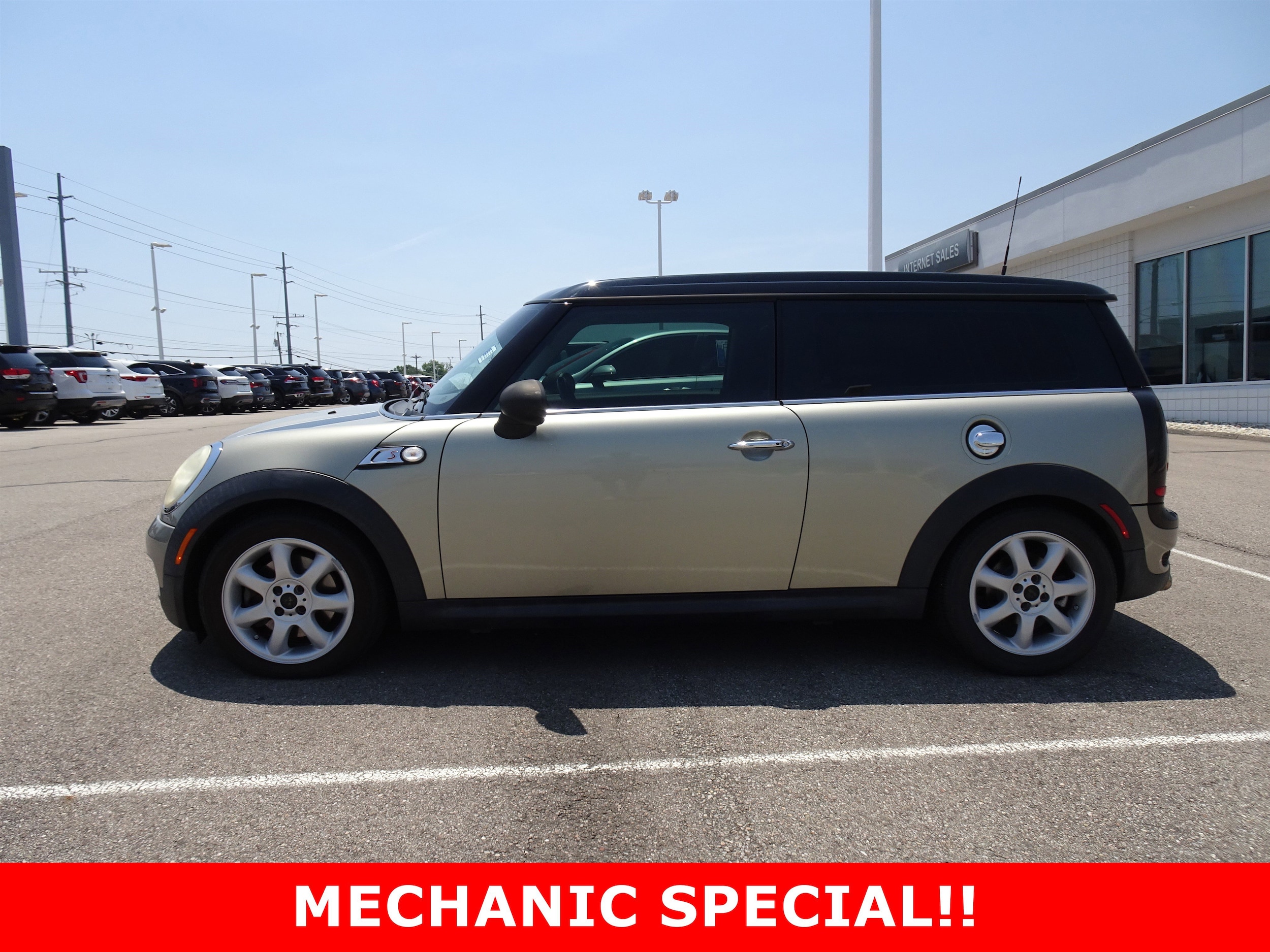 Used 2008 MINI Cooper S with VIN WMWMM33588TP71439 for sale in Cincinnati, OH