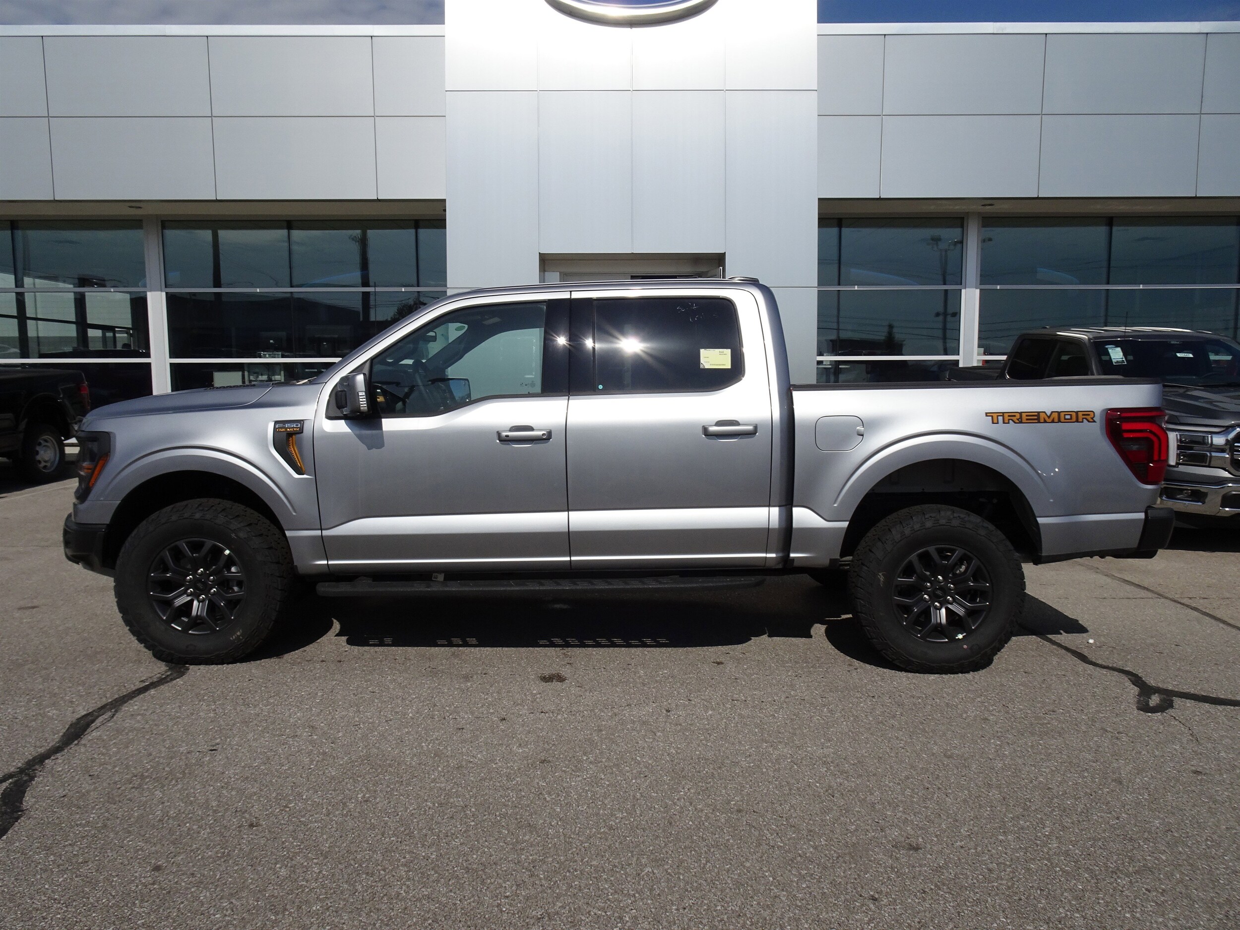 2025 Ford F-150 Tremor photo 2