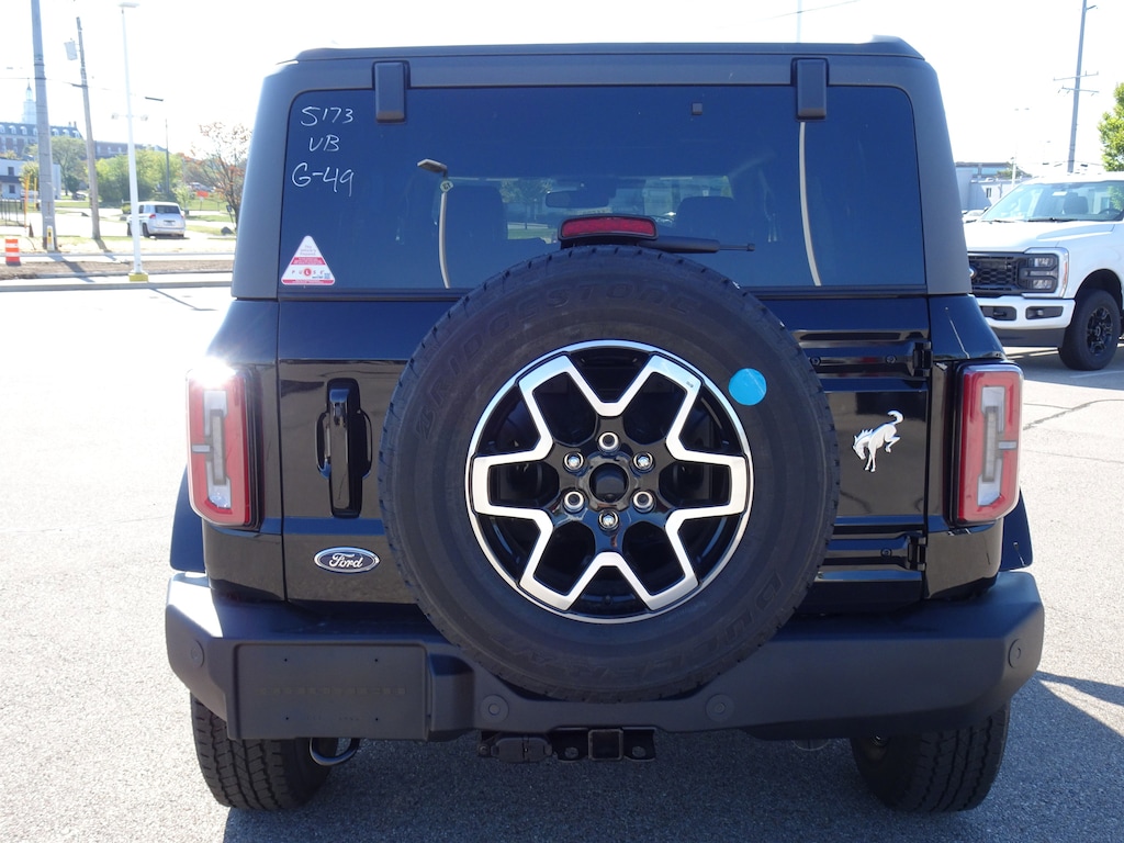 New 2025 Ford Bronco Outer Banks SUV