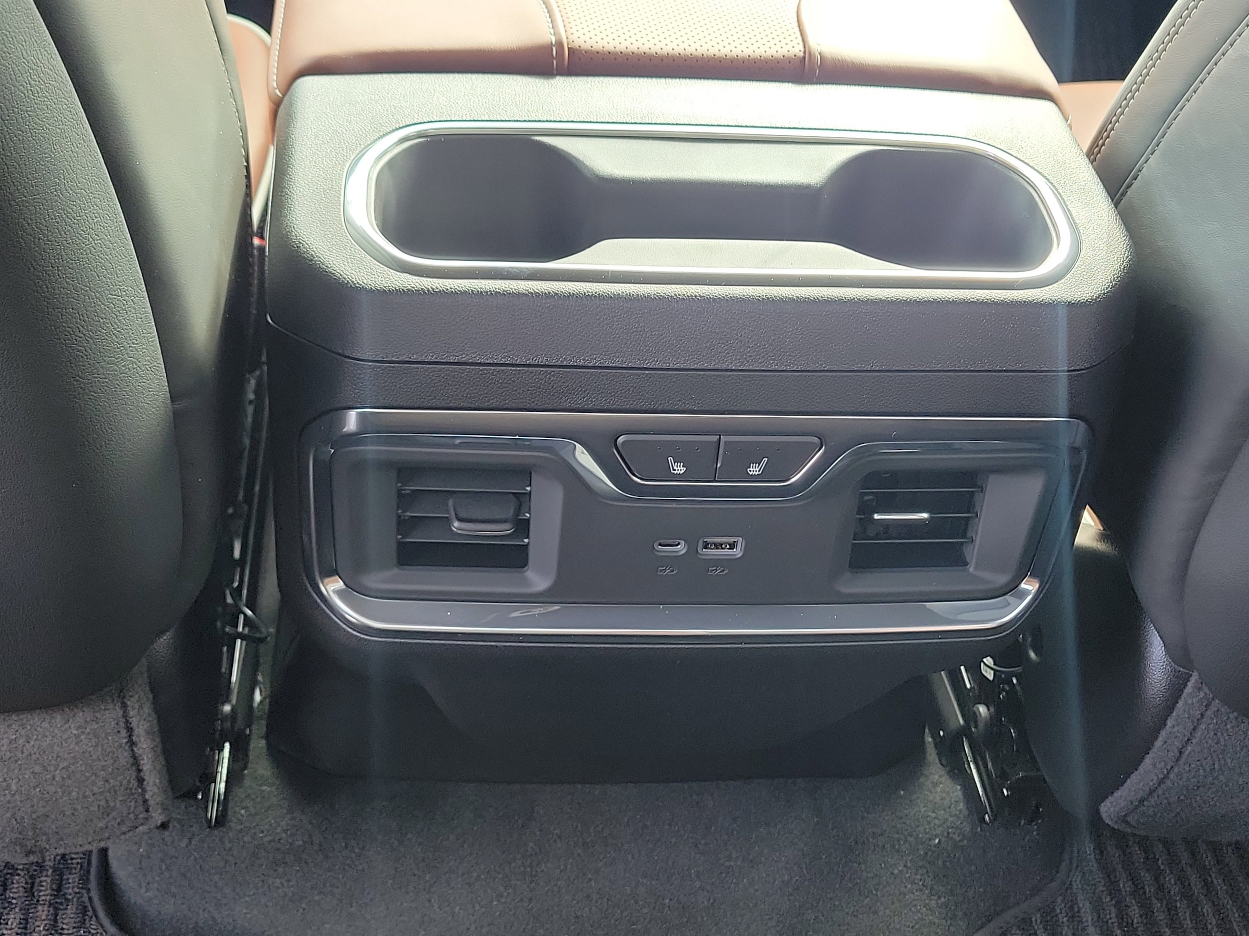2026 GMC Sierra 2500HD Denali Ultimate - Photo 11