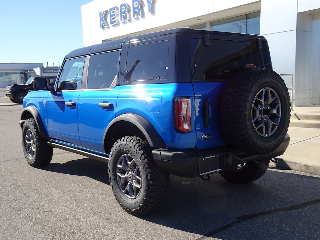 New 2025 Ford Bronco Badlands SUV