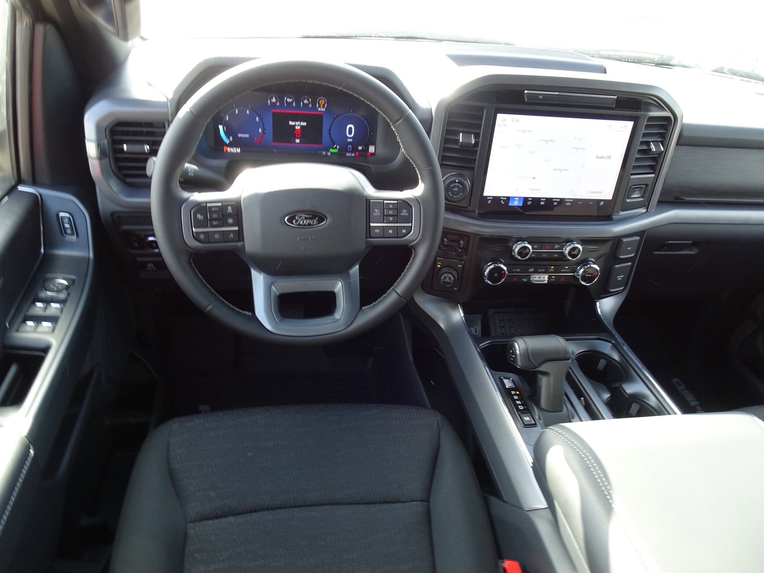 2025 Ford F-150 XLT - Photo 15