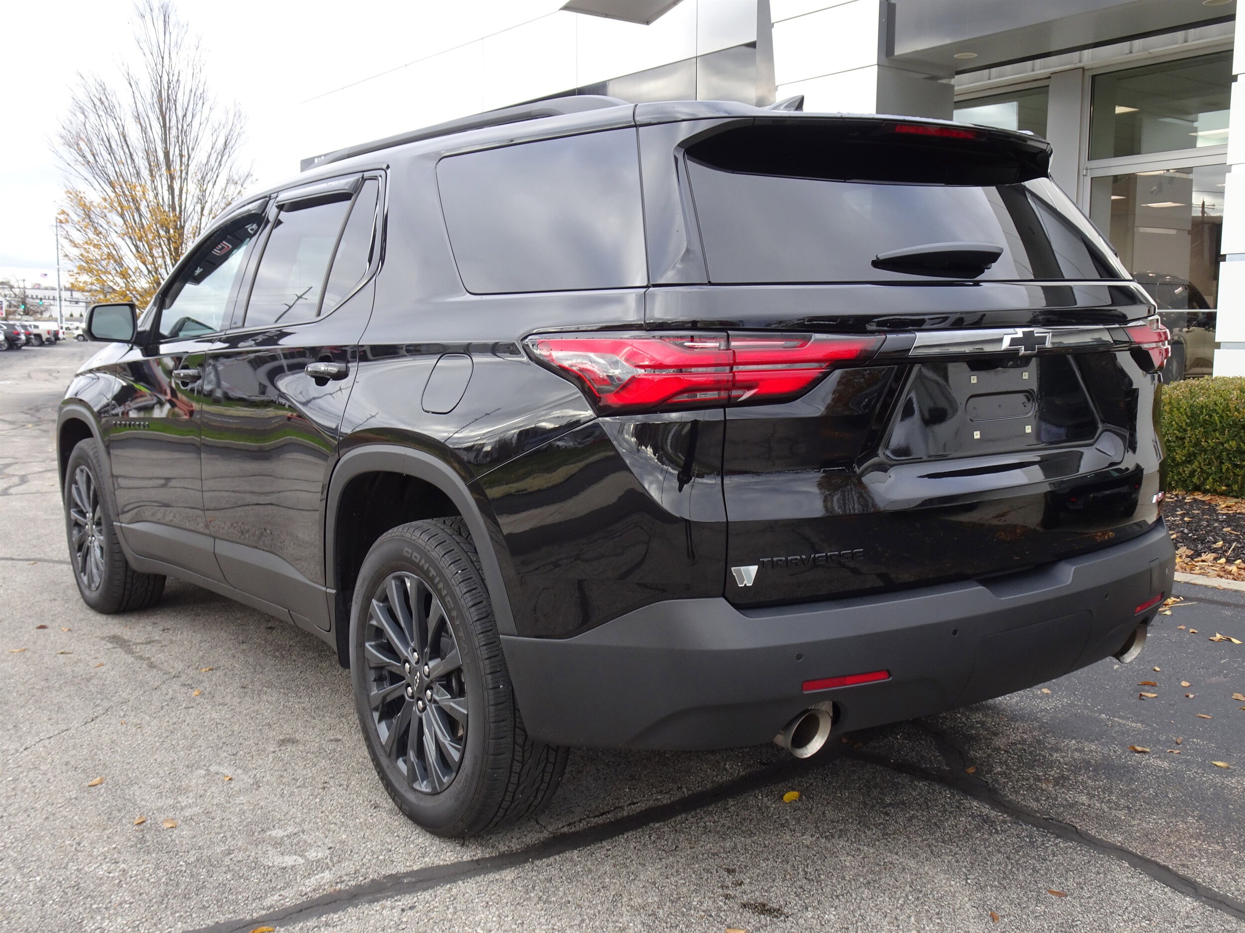 2022 Chevrolet Traverse RS photo 3