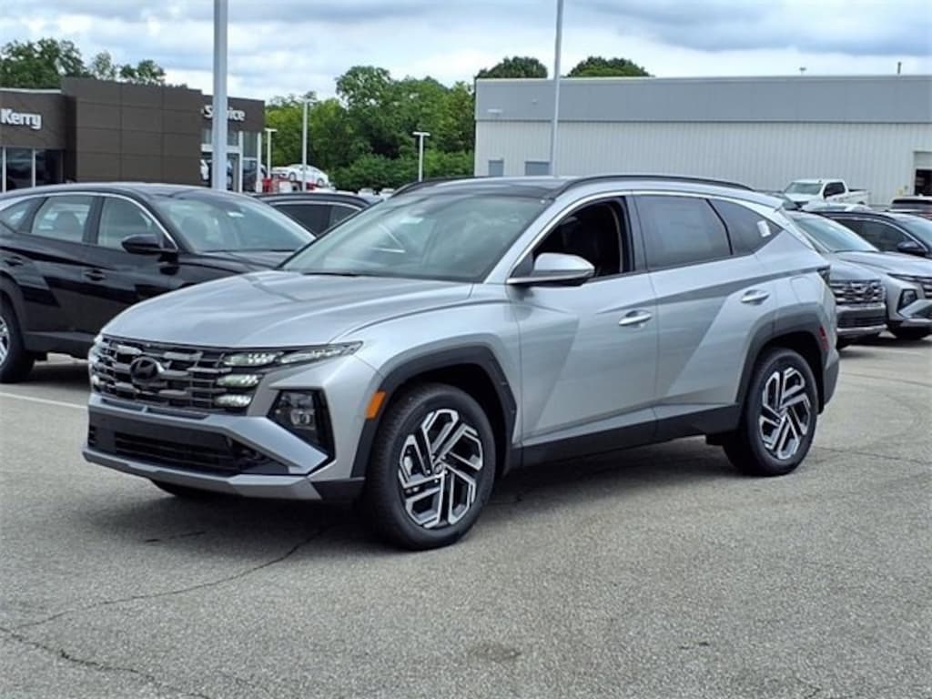 New 2025 Hyundai Tucson Limited AWD SUV