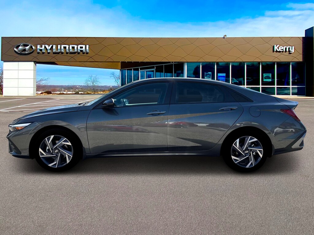 New 2025 Hyundai Elantra Hybrid SEL Sport Sedan