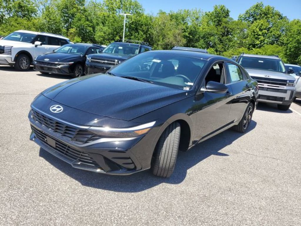 New 2026 Hyundai Elantra SEL Sport Premium Sedan