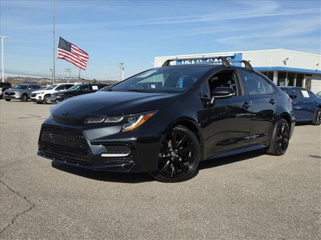 Used 2022 Toyota Corolla SE Nightshade Sedan