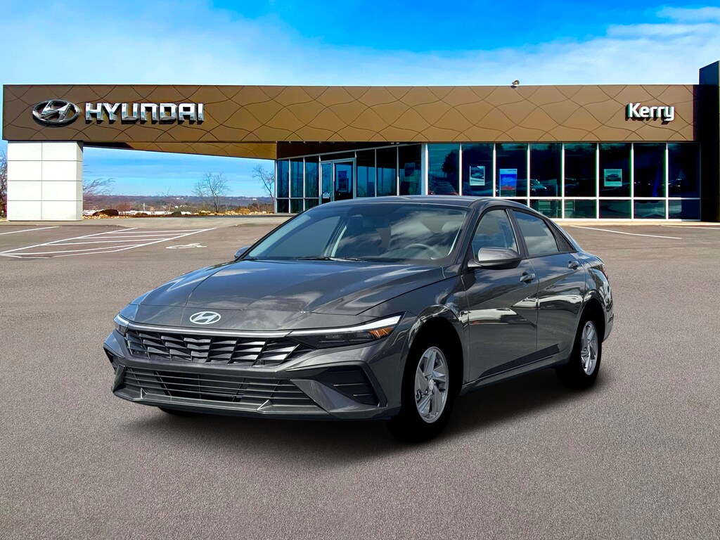New 2026 Hyundai Elantra SE Sedan