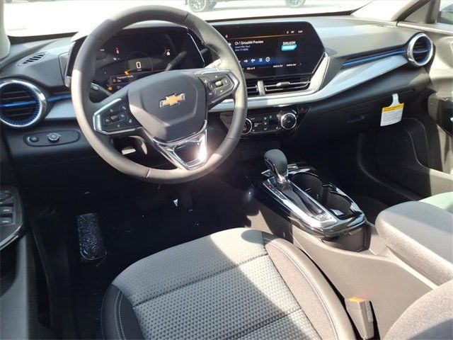2026 Chevrolet Trax LT - Photo 8
