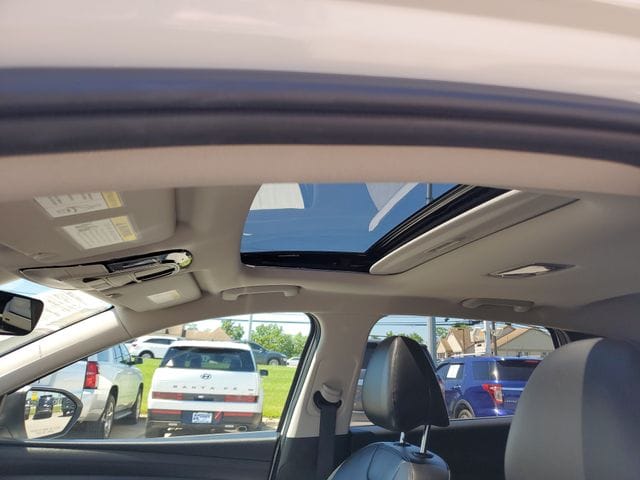 2025 Hyundai Tucson SEL Convenience - Photo 19