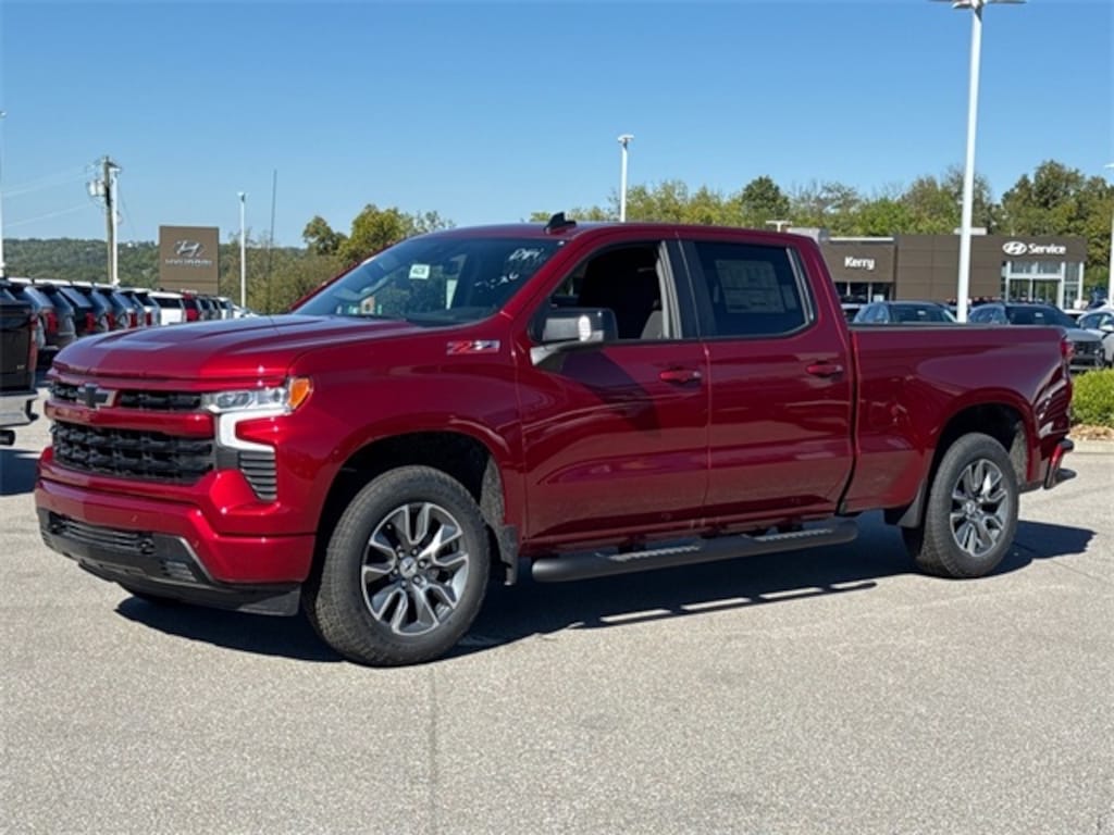 New 2026 Chevrolet Silverado 1500 4WD Crew Cab Standard Bed RST Truck