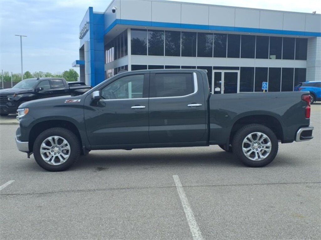 New 2025 Chevrolet Silverado 1500 4WD Crew Cab Short Bed LTZ Truck