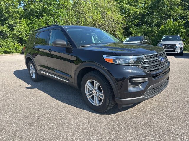 2023 Ford Explorer XLT 4WD's photo