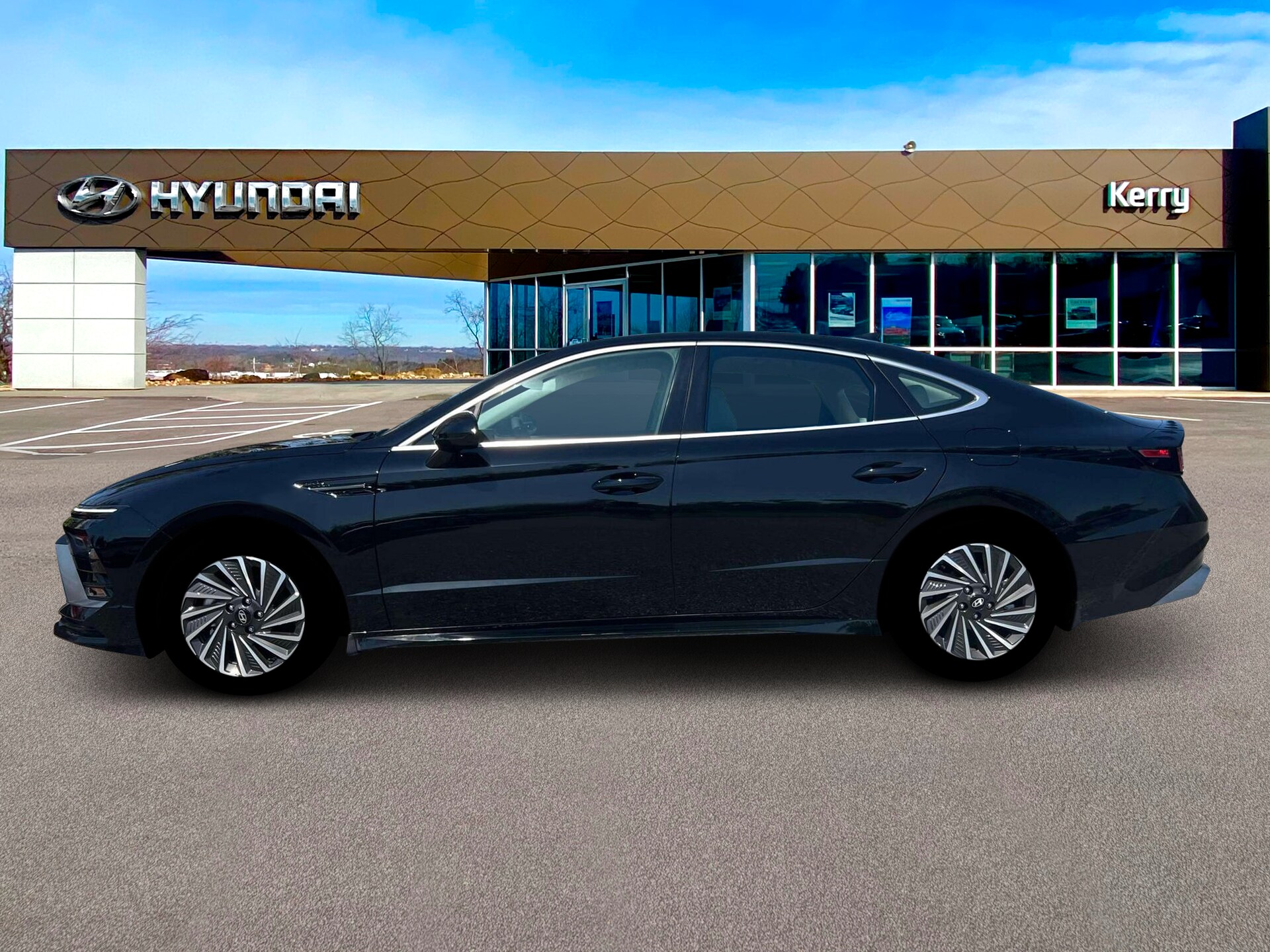 2026 Hyundai Sonata Hybrid SEL photo 2