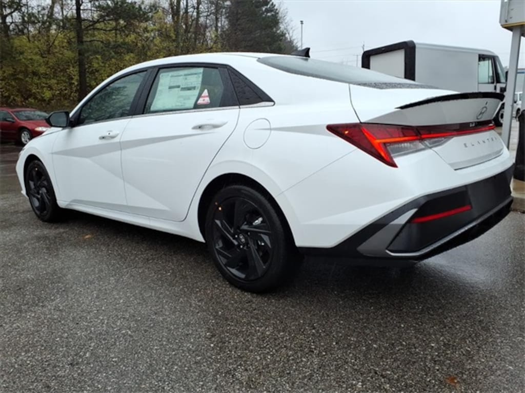 New 2026 Hyundai Elantra SEL Sport Premium Sedan