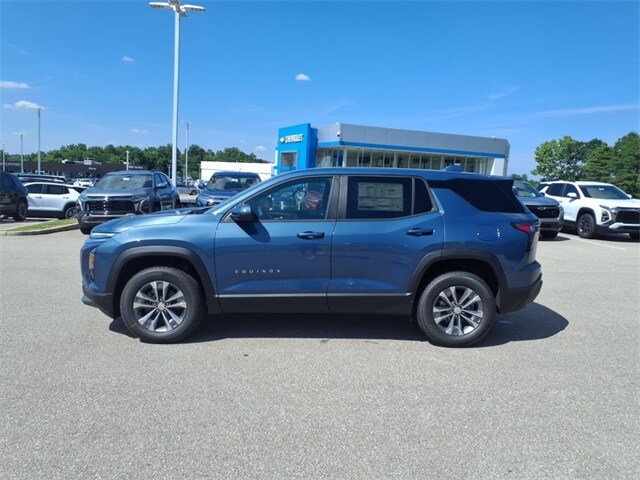 2026 Chevrolet Equinox LT photo 3