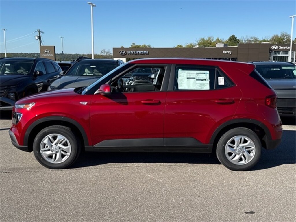 New 2026 Hyundai Venue SE SUV