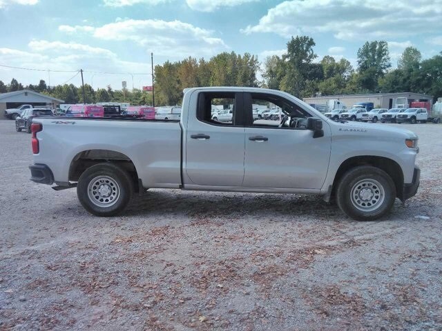 2021 Chevrolet Silverado 1500 photo 2