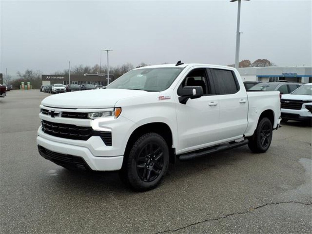 New 2026 Chevrolet Silverado 1500 4WD Crew Cab Short Bed RST Truck