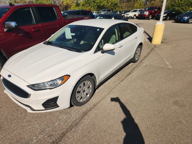2020 Ford Fusion S - Photo 13